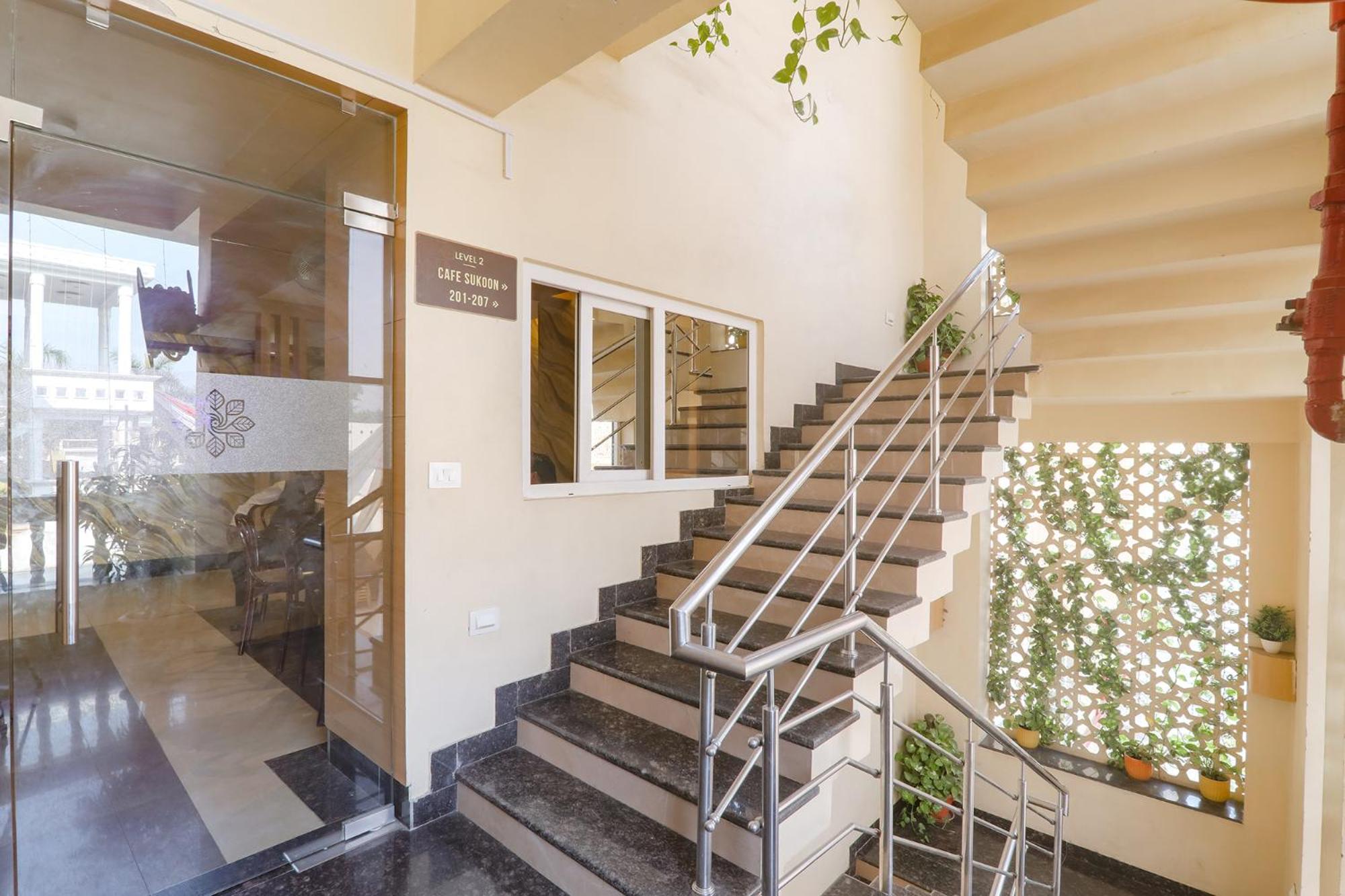 Fabhotel Raghubar Kripa Lucknow Extérieur photo