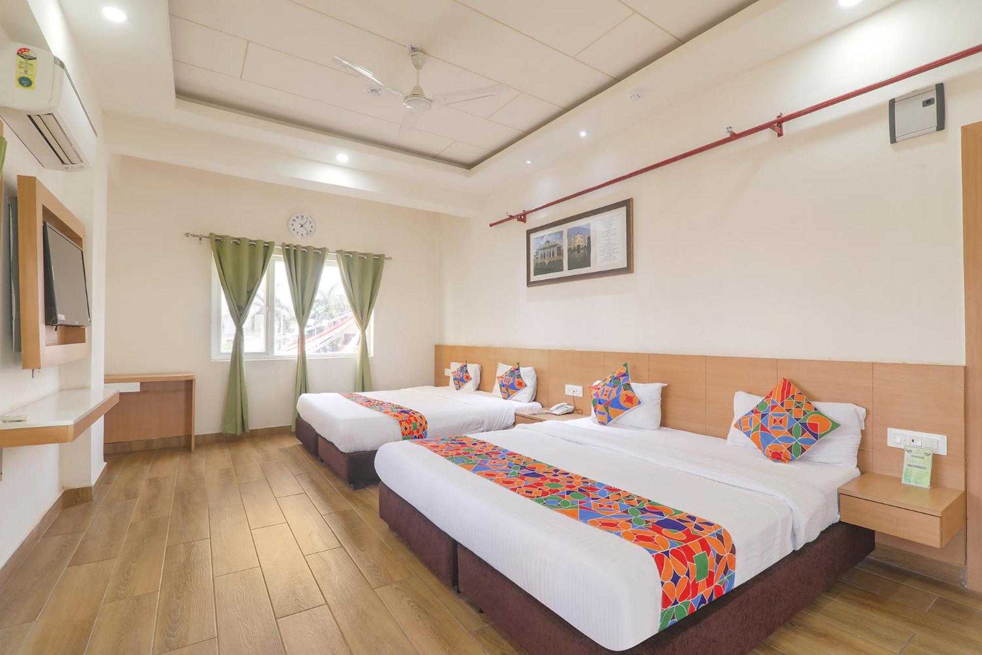 Fabhotel Raghubar Kripa Lucknow Extérieur photo
